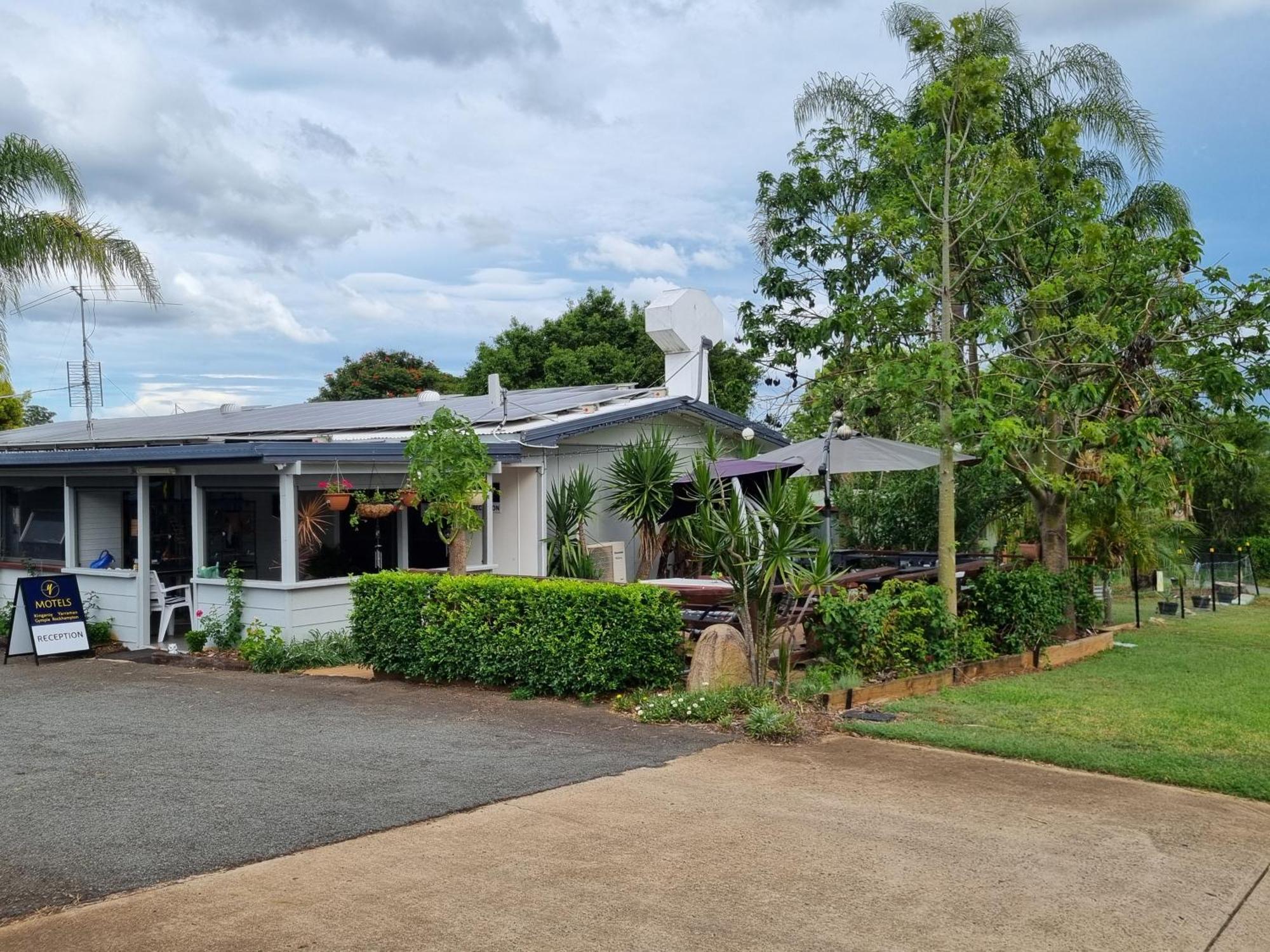 Y Motels Yarraman ภายนอก รูปภาพ